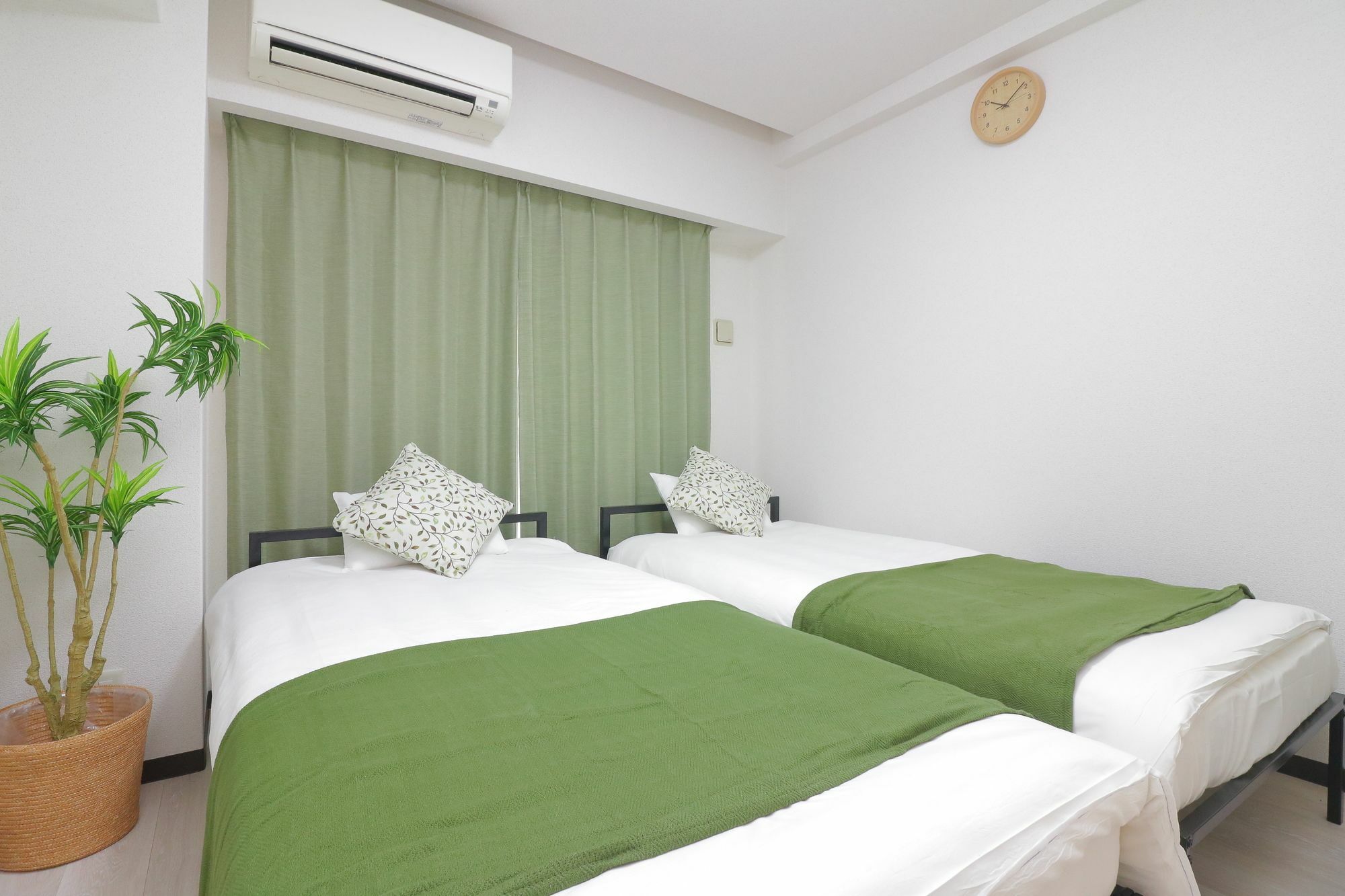 Hg Cozy Hotel No 17 通天閣前 Osaka Bagian luar foto